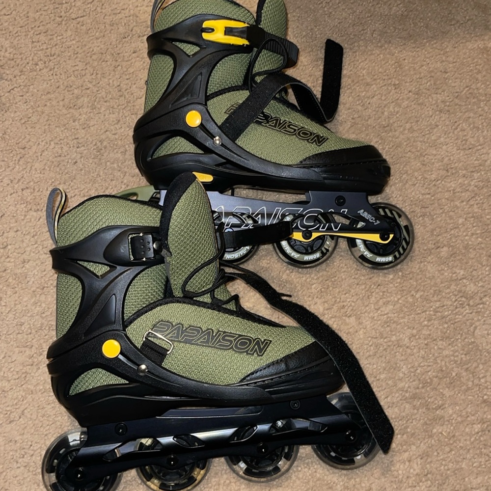 Roller blades / inline skates